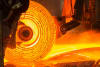 A roll of hot metal in a steelmaking workshop. © Shutterstock / Smile-Sky Ztudio