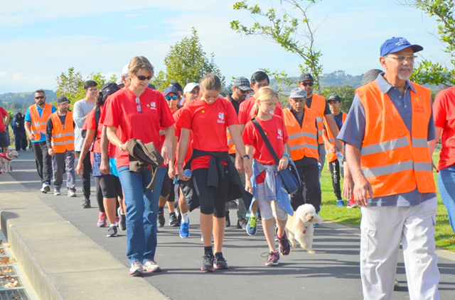 Ahmadi Muslims walk for humanity